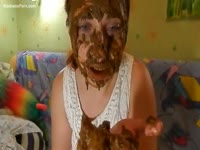 Brunette mature rookie shits on a pretty plate while on cam then feeds herself then warm scat